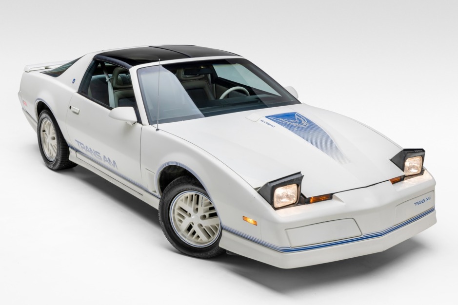 1984 Pontiac Firebird Trans Am 15th Anniversary VIN